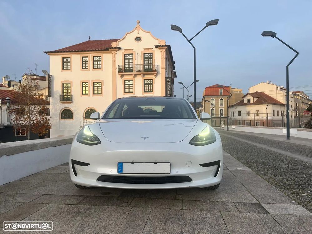 Tesla Model 3 RWD - 4