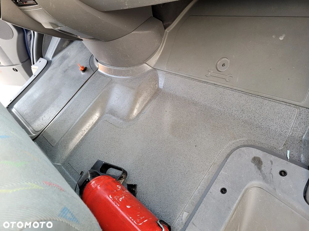 Volkswagen Crafter - 29