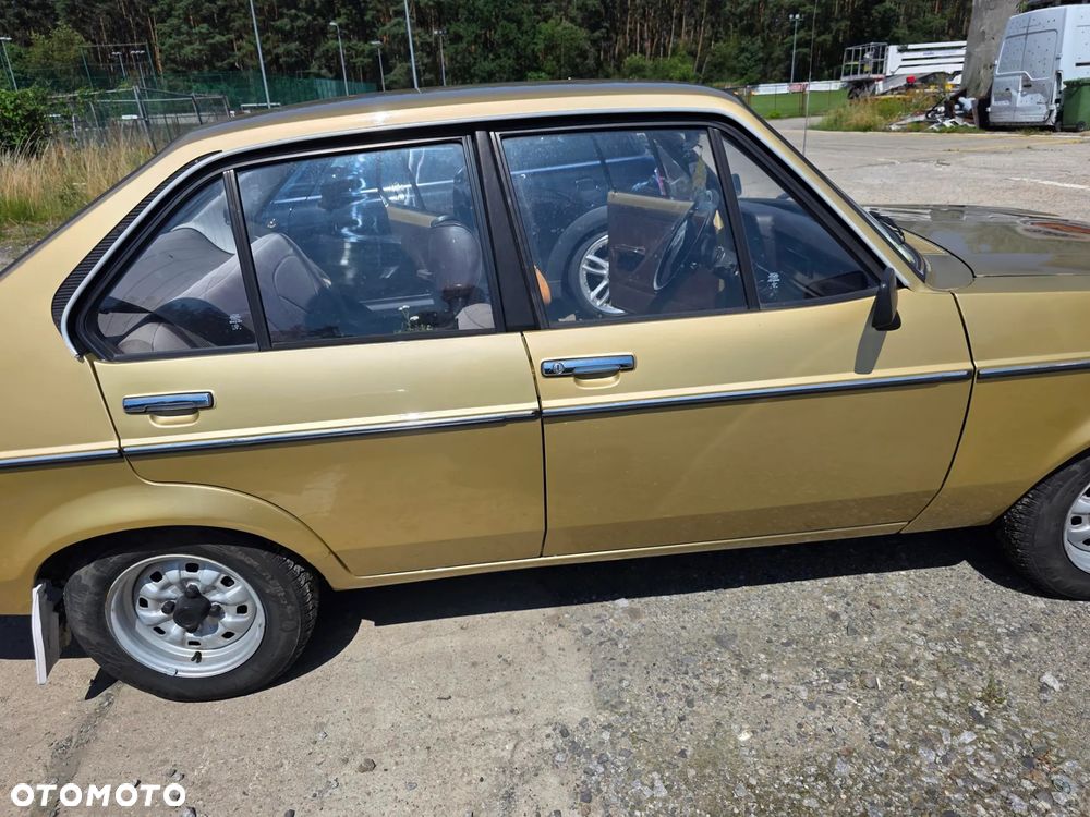 Ford Escort - 11