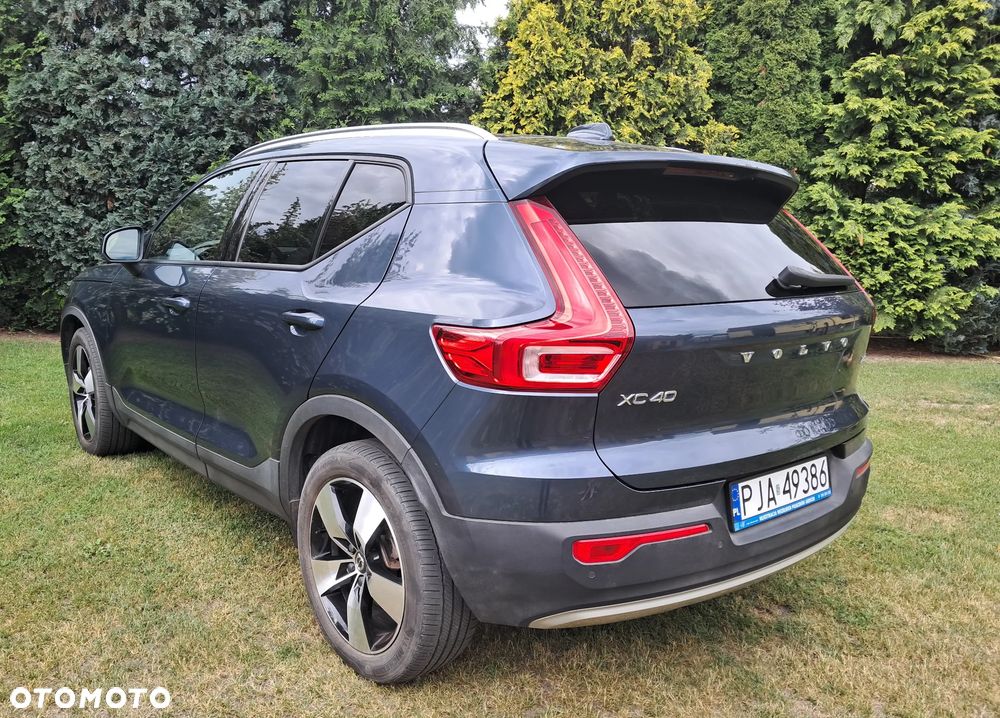 Volvo XC 40 T5 AWD Momentum - 3