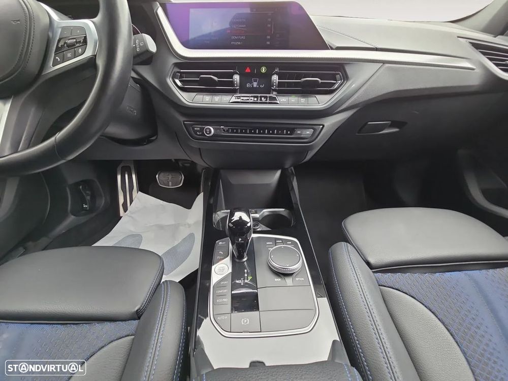 BMW 116 d Pack Desportivo M Auto - 12