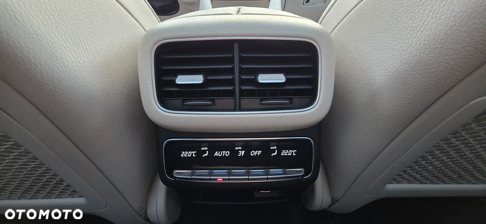 Mercedes-Benz GLS - 23