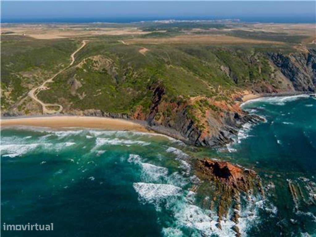 Propriedade Rústica com 45,8 Hectares na Costa Vicentina - Grande imagem: 4/15