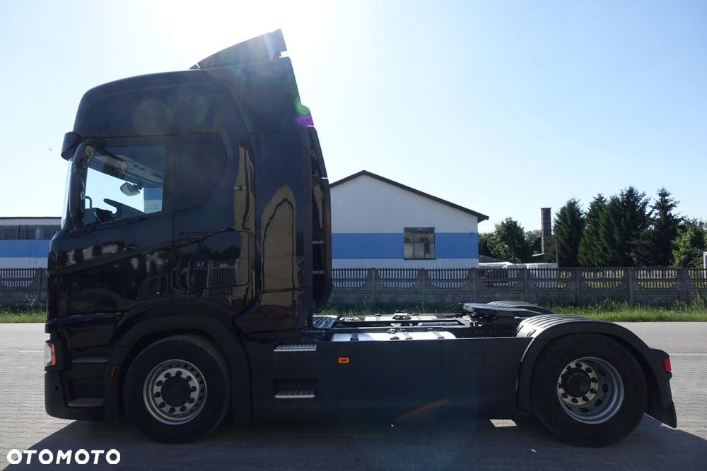 Scania R450 / EURO 6 / STANDARD/ AUTOMAT / RETARDER / LODÓWKA / NAWIGACJA / KLIMATYZACJA POSTOJOWA / 2 ZBIORNIKI - 8