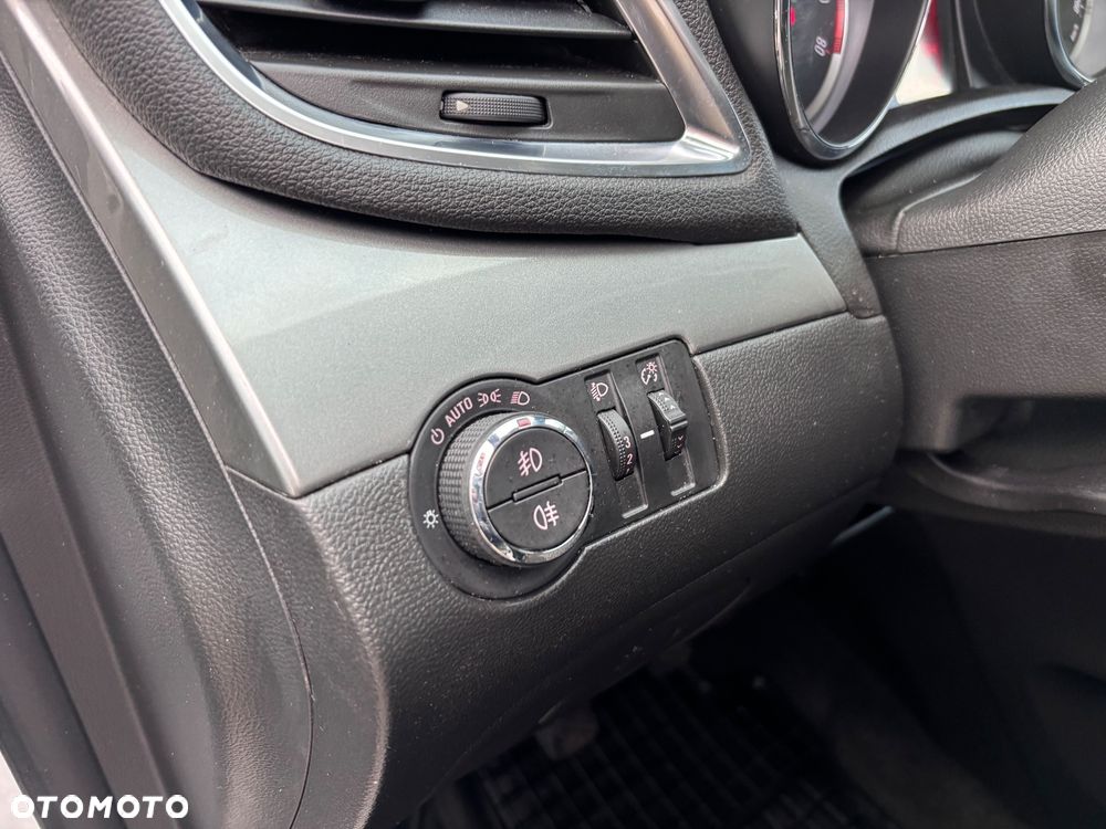 Opel Mokka 1.4 T Cosmo S&S - 32