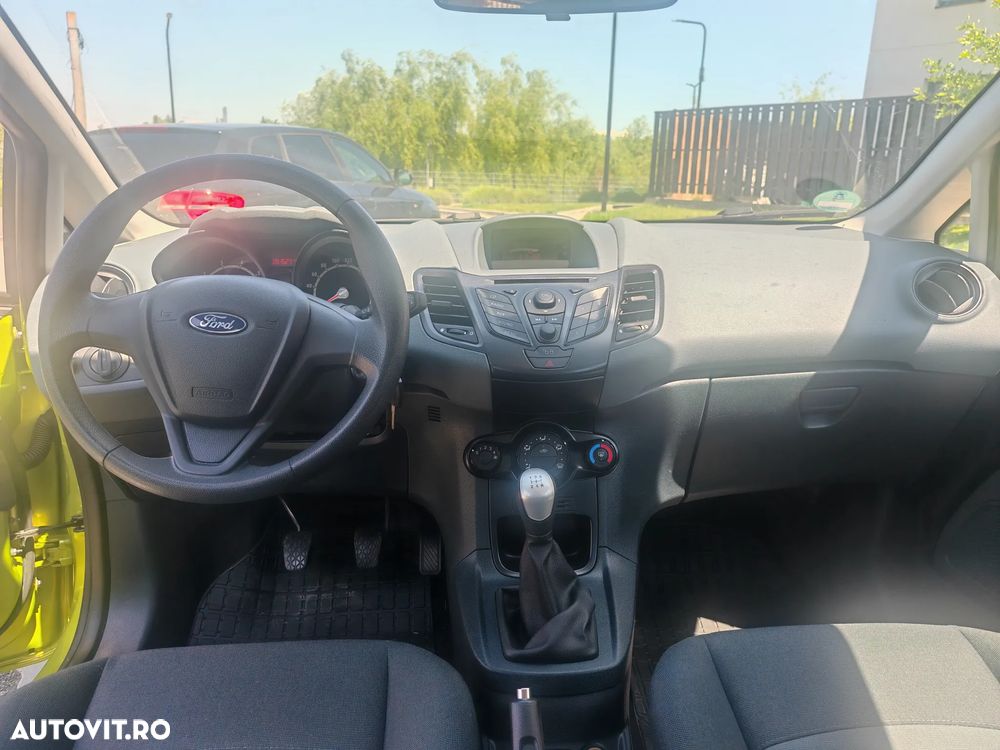 Ford Fiesta 1.25 Ambiente - 2