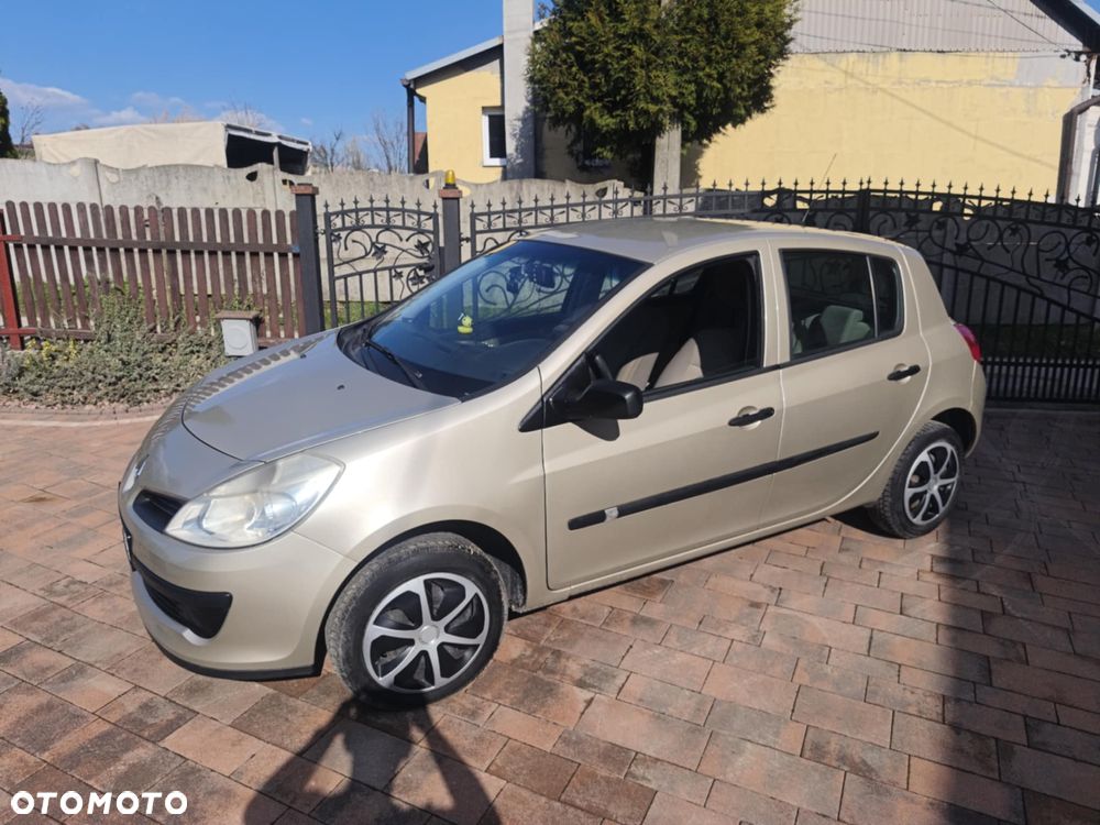 Renault Clio 1.2 16V Dynamique - 9