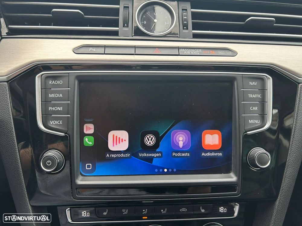 VW Passat Variant 1.6 TDI Highline DSG - 34