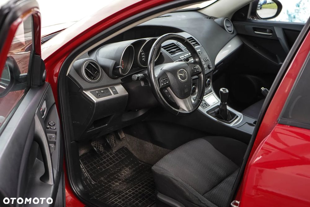 Mazda 3 1.6 CD Active + - 6