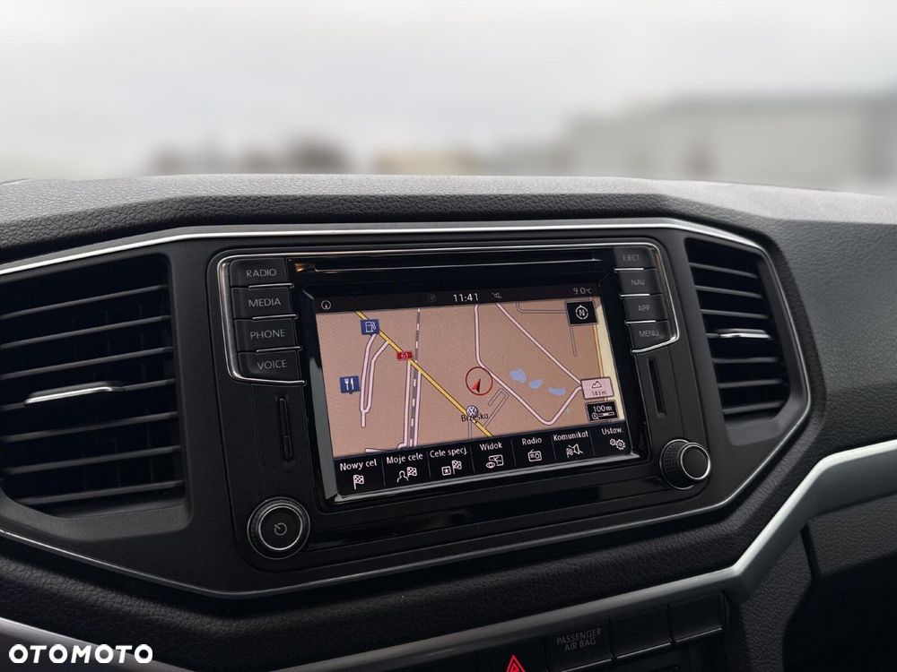 Volkswagen Amarok - 24