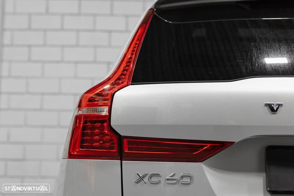 Volvo XC 60 T8 AWD Plus Black Edition - 20