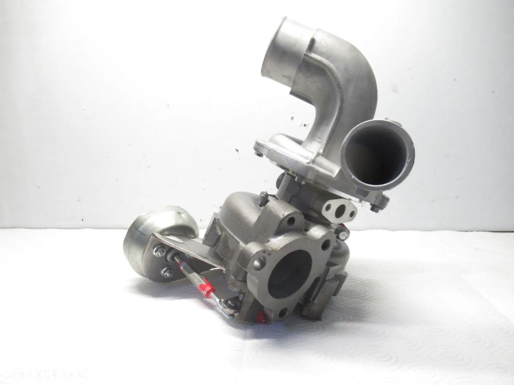 Turbina Toyota Avensis RAV4 2.2 17201-26070 17201-26072 17201-26071 VB28