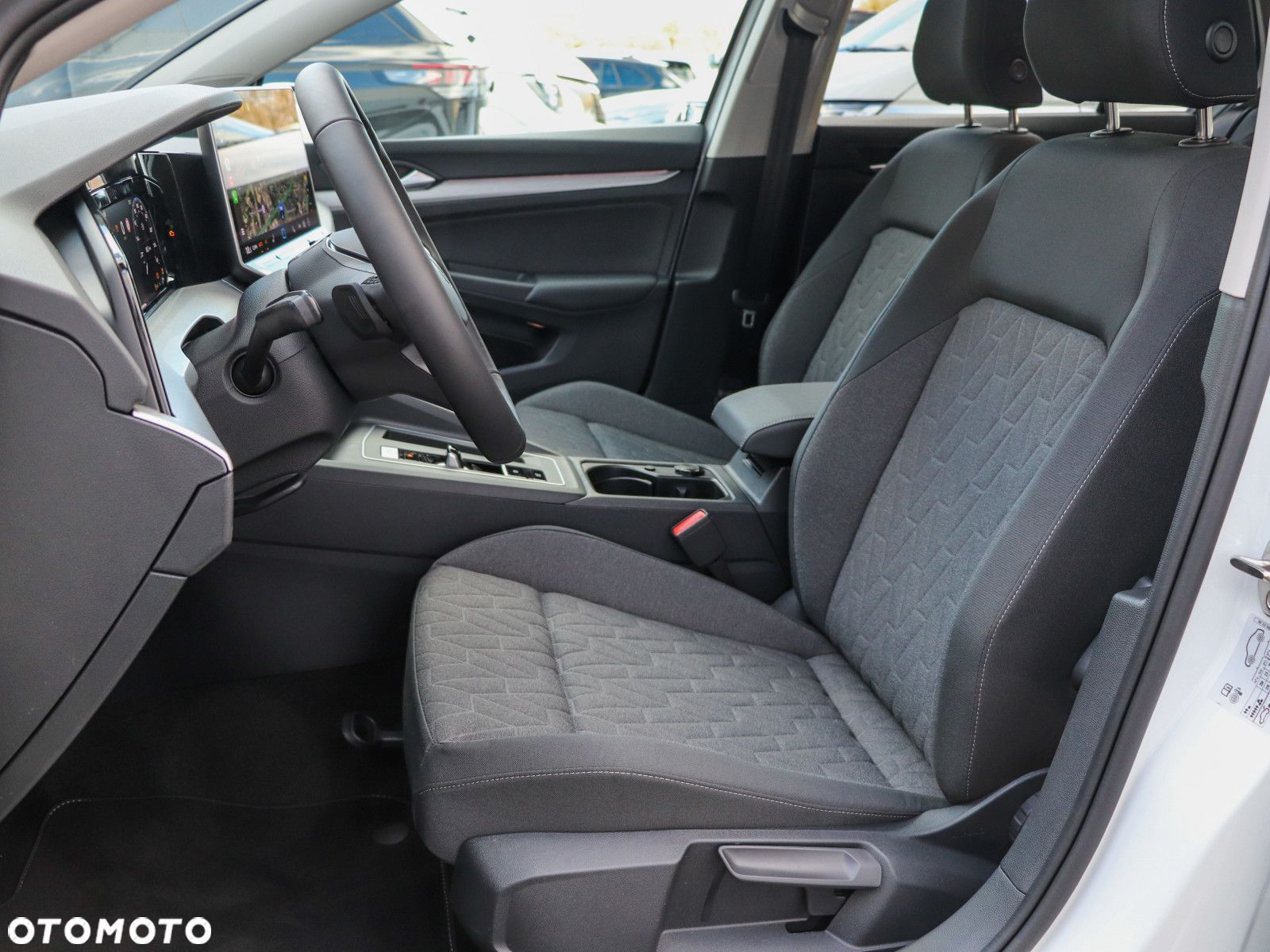 Volkswagen Golf - 11