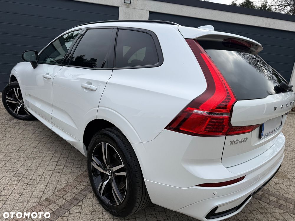 Volvo XC 60 B4 D AWD Plus Dark - 15