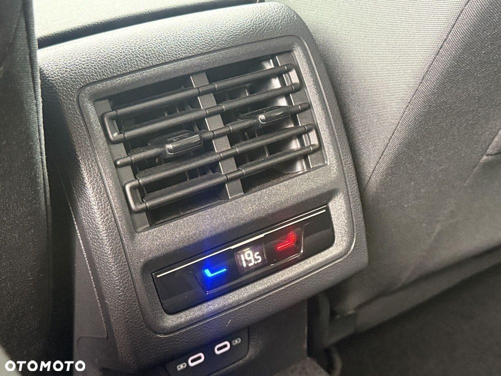 Volkswagen Golf 1.5 TSI EVO Life - 24