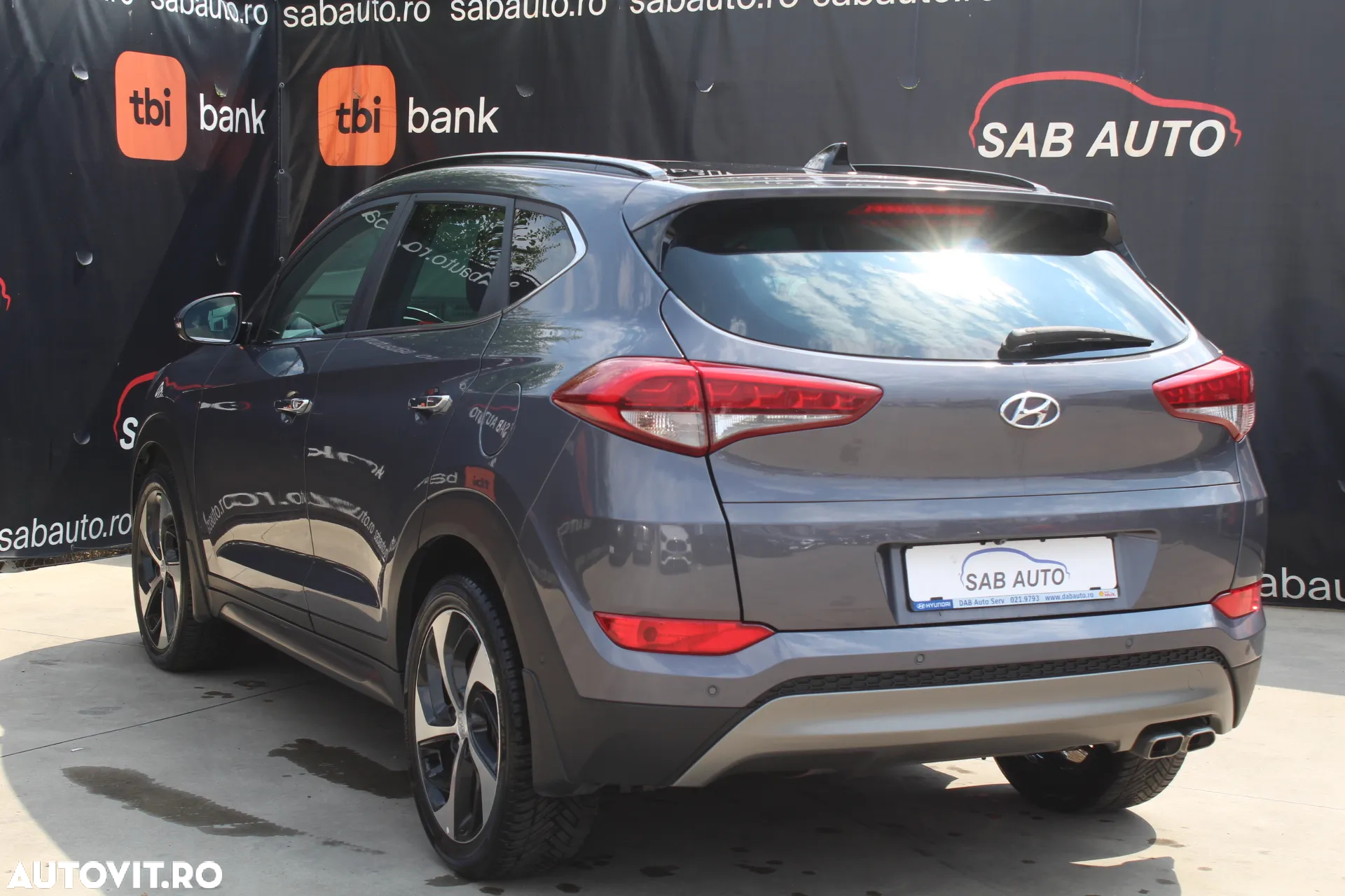 Hyundai Tucson 2.0 CRDI 4WD 8AT Luxury - 21