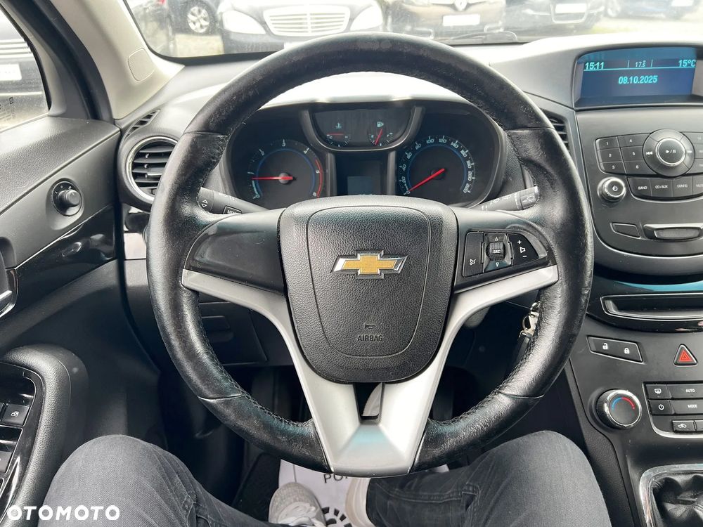 Chevrolet Orlando - 23