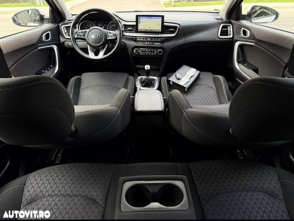 Kia Ceed - 7