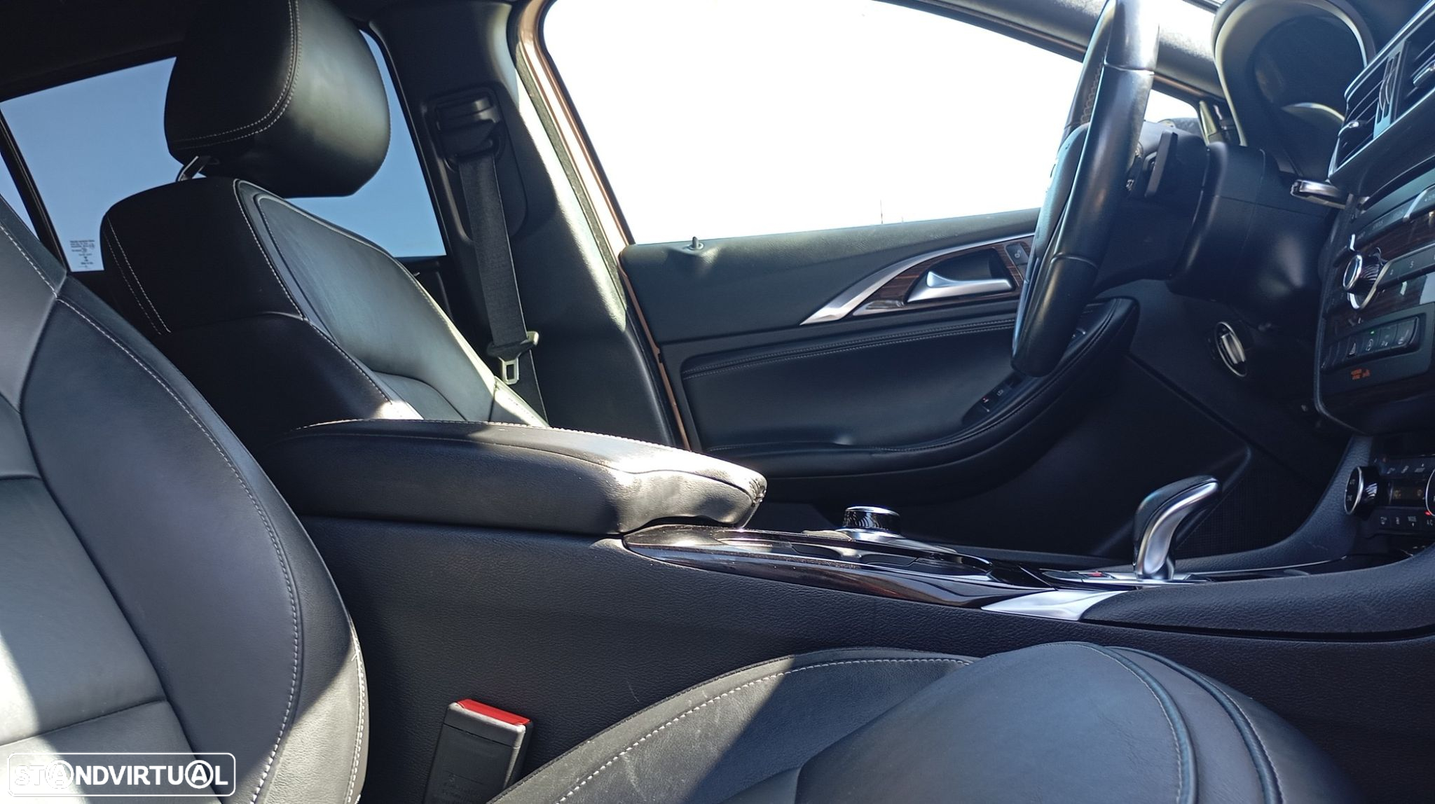 Infiniti Q30 2.2d DCT AWD Luxe Tech - 15