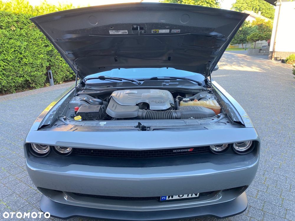 Dodge Challenger - 23