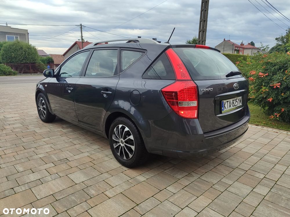 Kia Ceed 1.4 Comfort + - 4