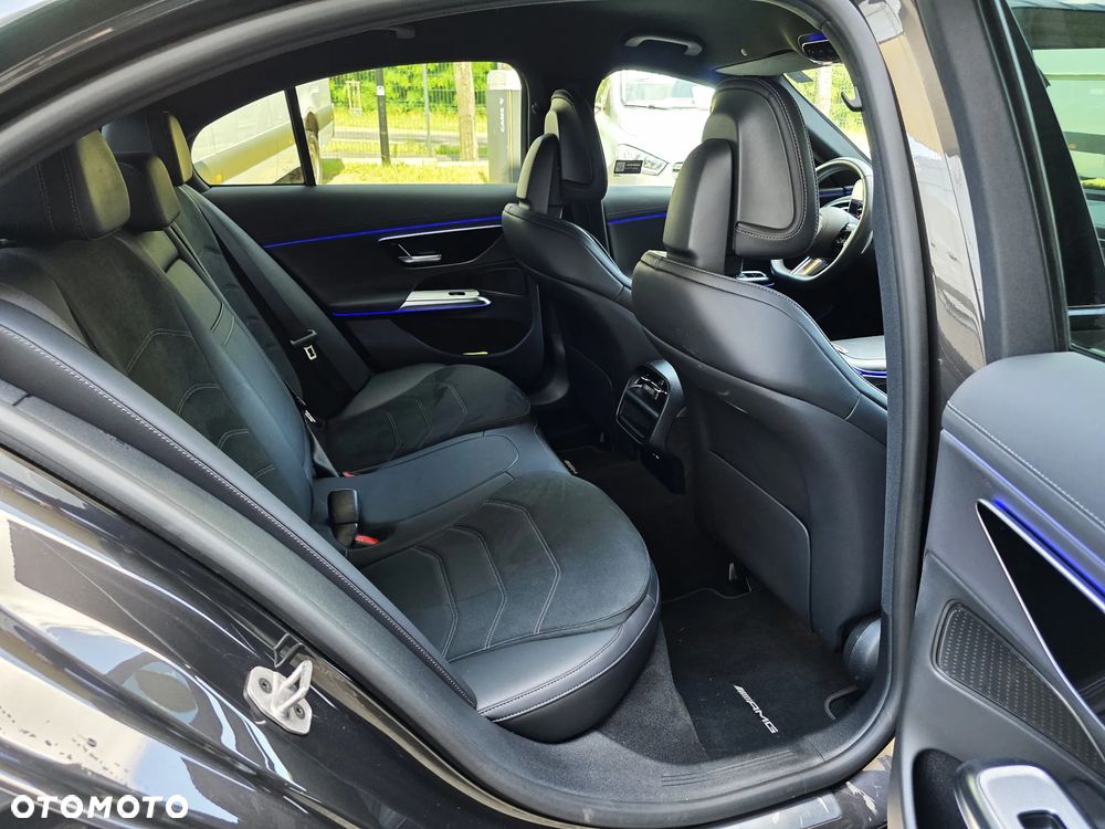 Mercedes-Benz Klasa E 220 d mHEV 4-Matic AMG 9G-Tronic - 16