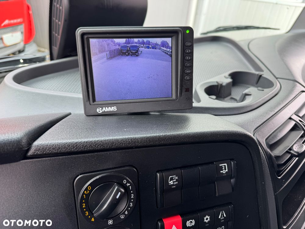 Mercedes-Benz ATEGO - 27