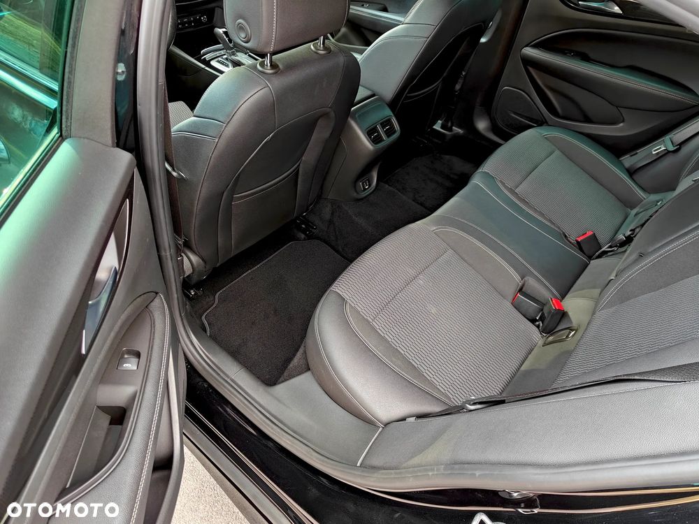 Opel Insignia 1.5 Direct Inj Turbo Exclusive - 35