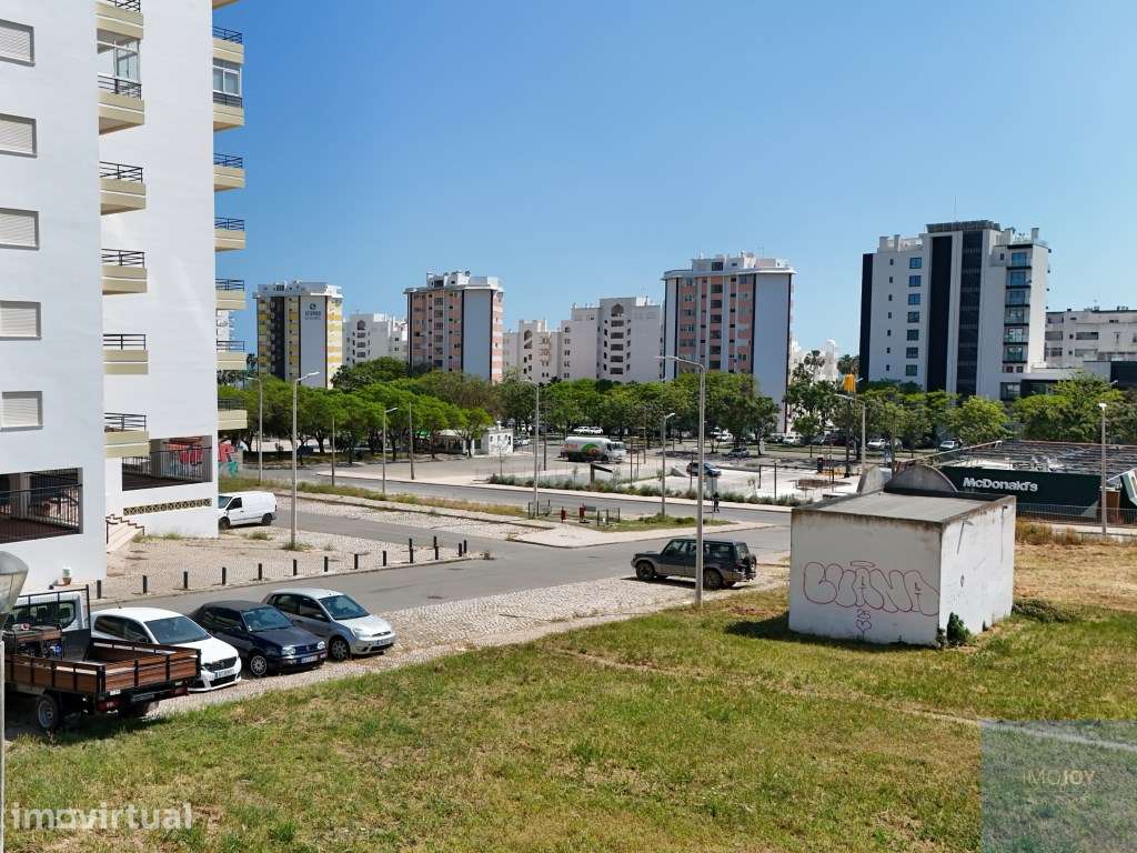 Terreno em Quarteira - Grande imagem: 5/29