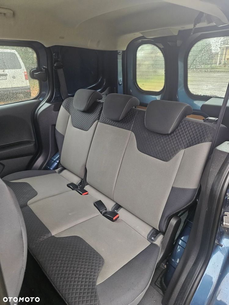 Ford Transit Courier Basis - 4