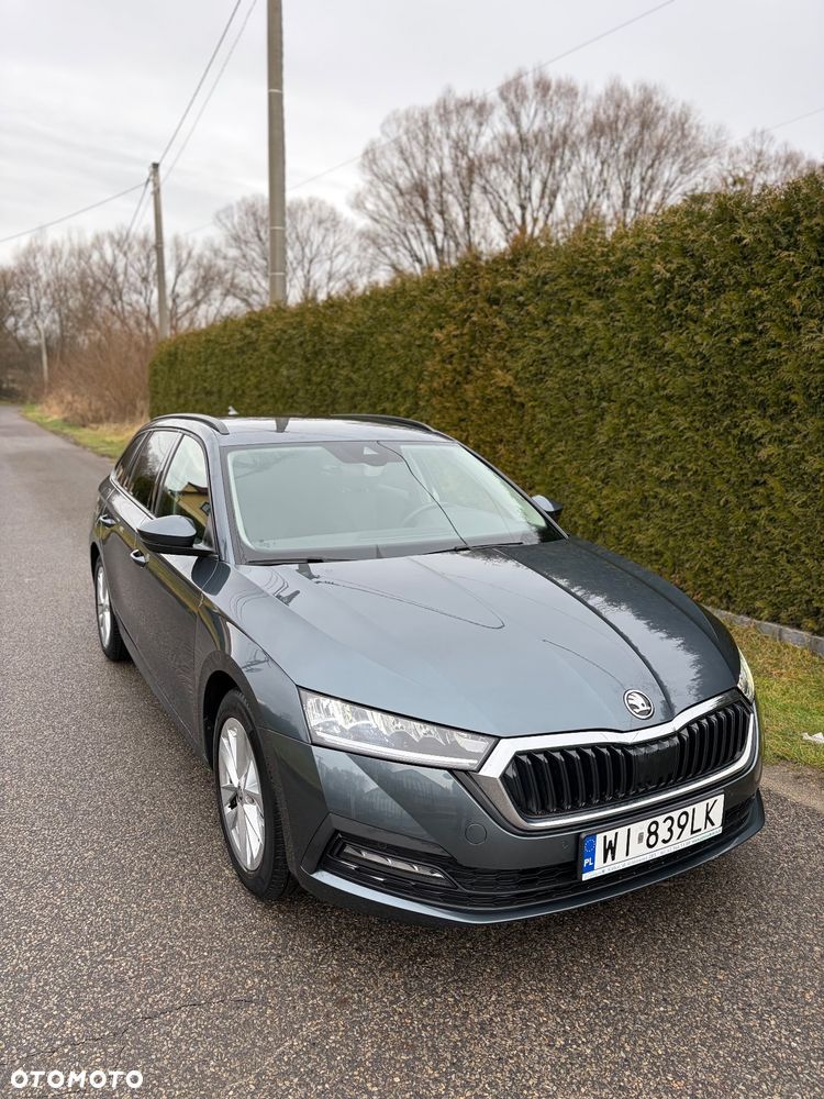 Skoda Octavia 2.0 TDI SCR Ambition DSG - 2