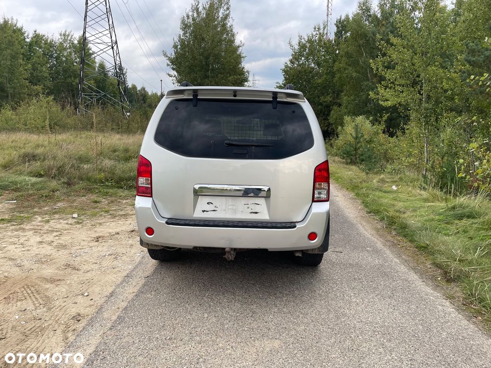 Nissan Pathfinder 2.5 dCi White Elements - 8