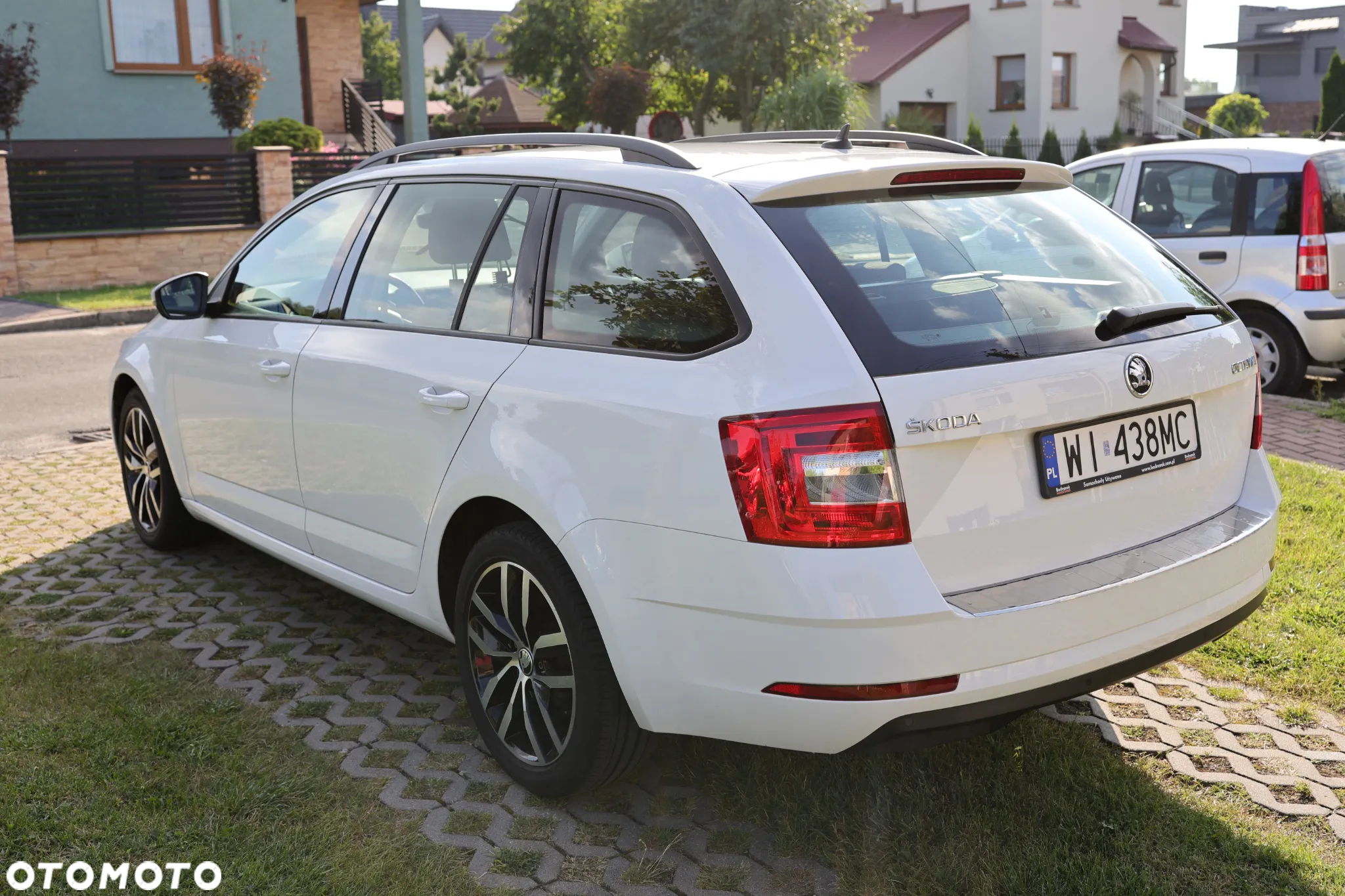 Skoda Octavia 2.0 TDI Ambition DSG - 4