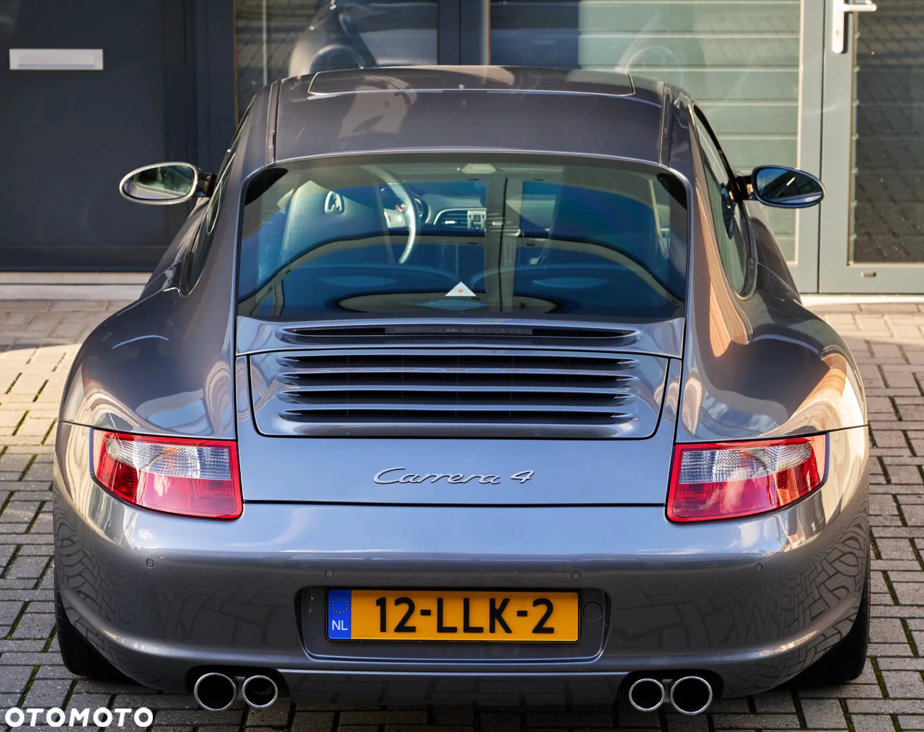 Porsche 911 Carrera 4 - 7