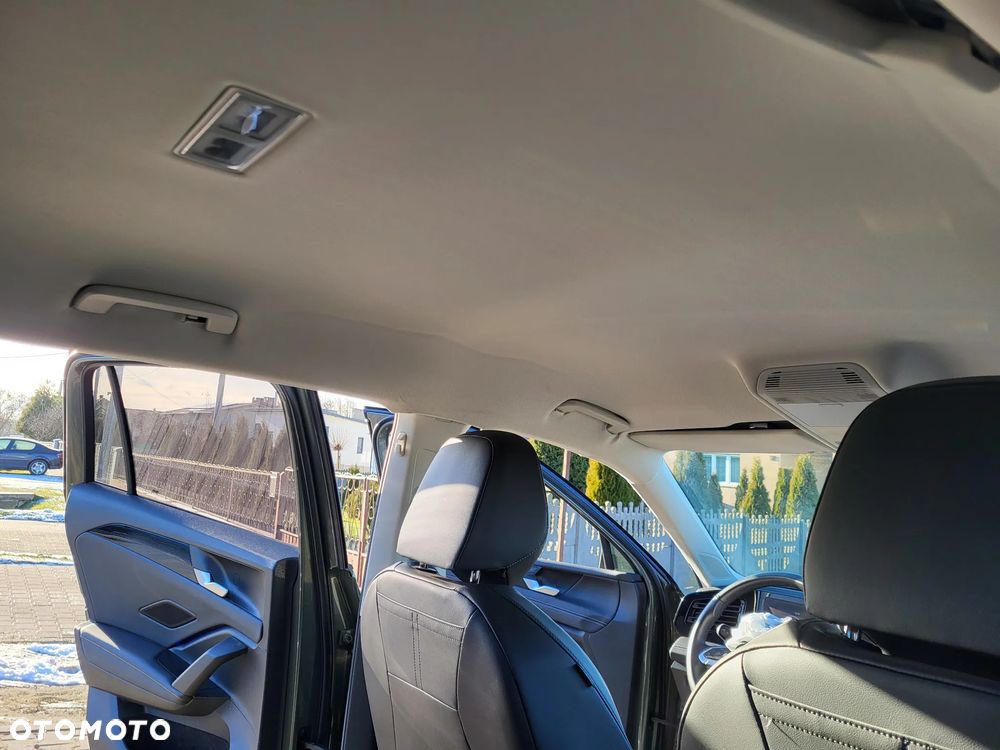 Volkswagen Tiguan - 40