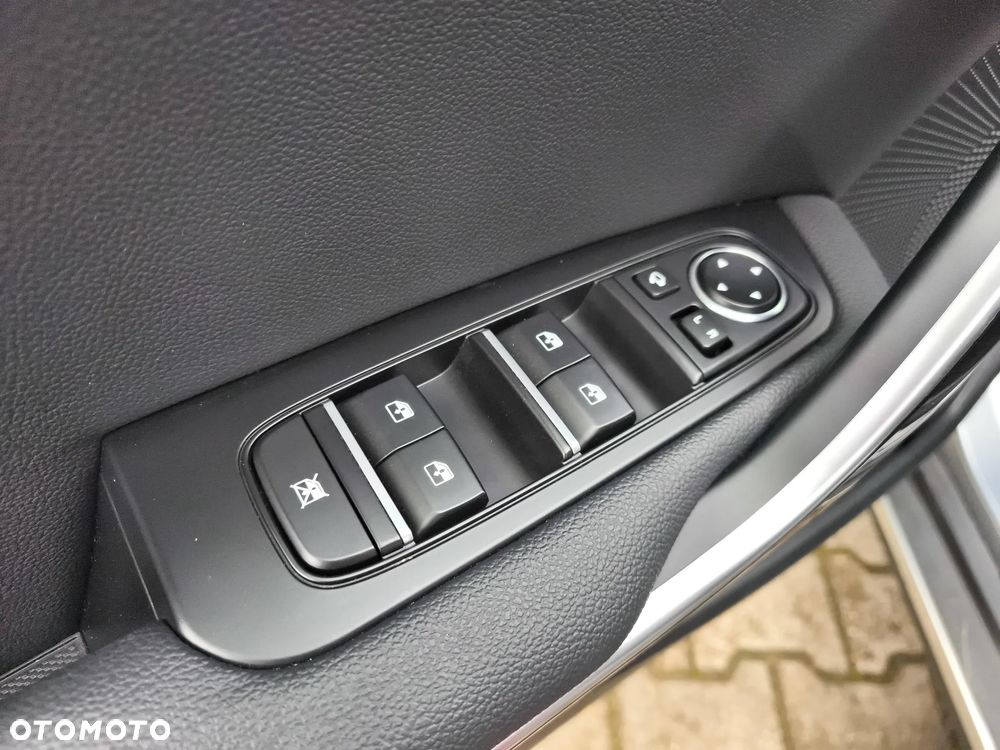 Kia XCeed 1.5 T-GDI L DCT - 24