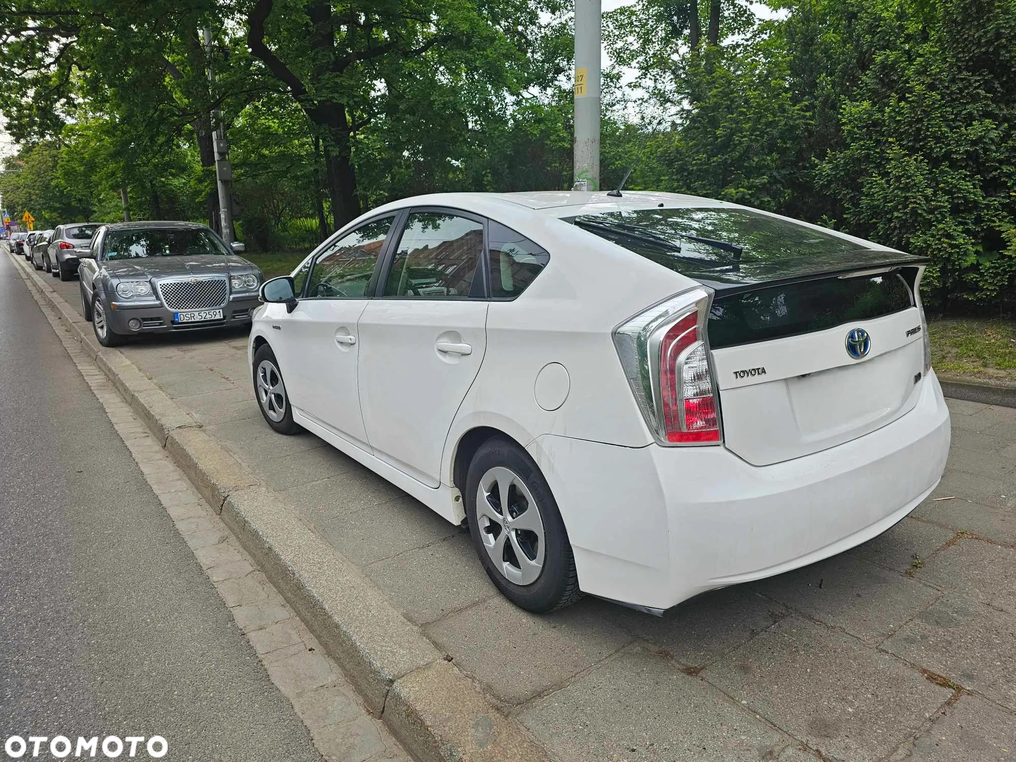 Toyota Prius (Hybrid) - 7