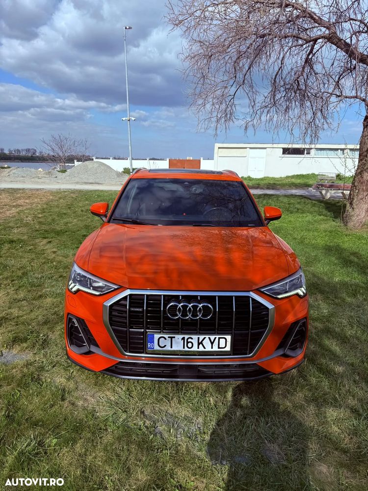 Audi Q3 40 TDI quattro S tronic S line - 1