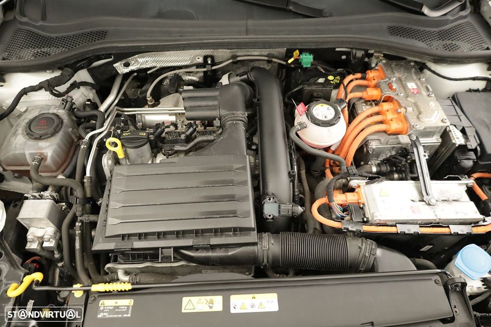 SEAT Leon ST 1.4 e-Hybrid FR DSG - 25