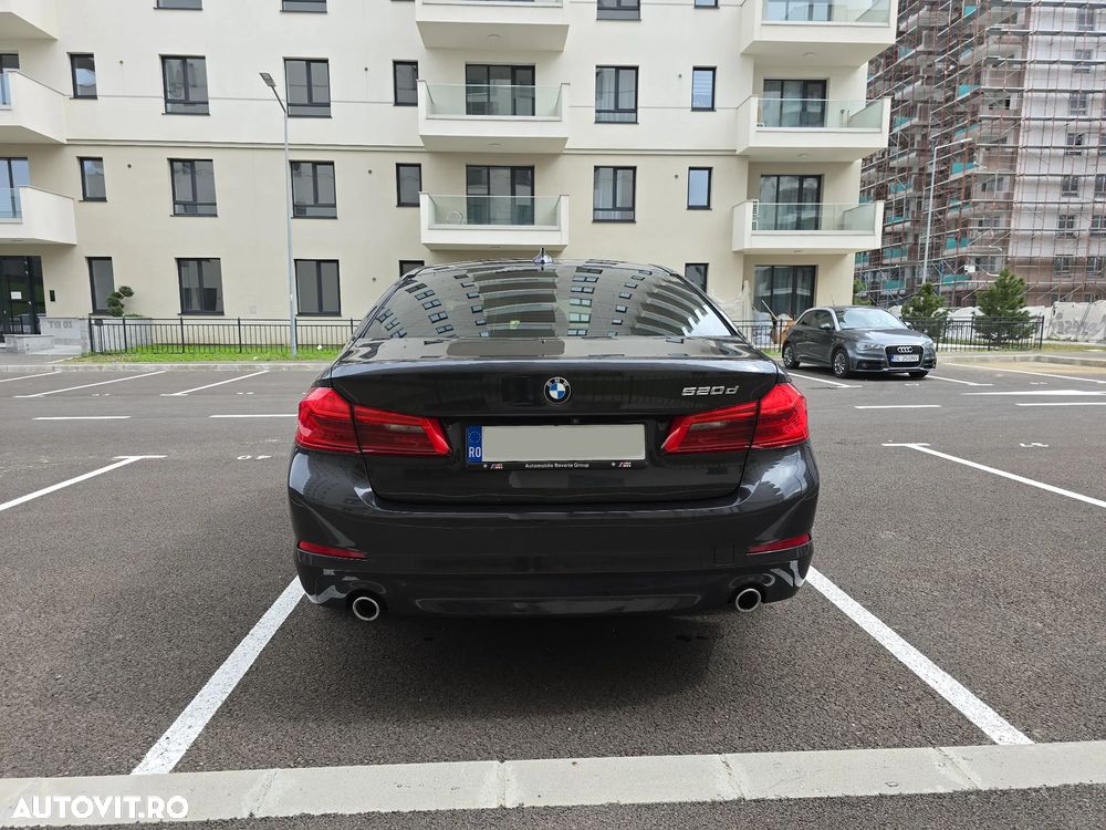 BMW Seria 5 520d AT - 14
