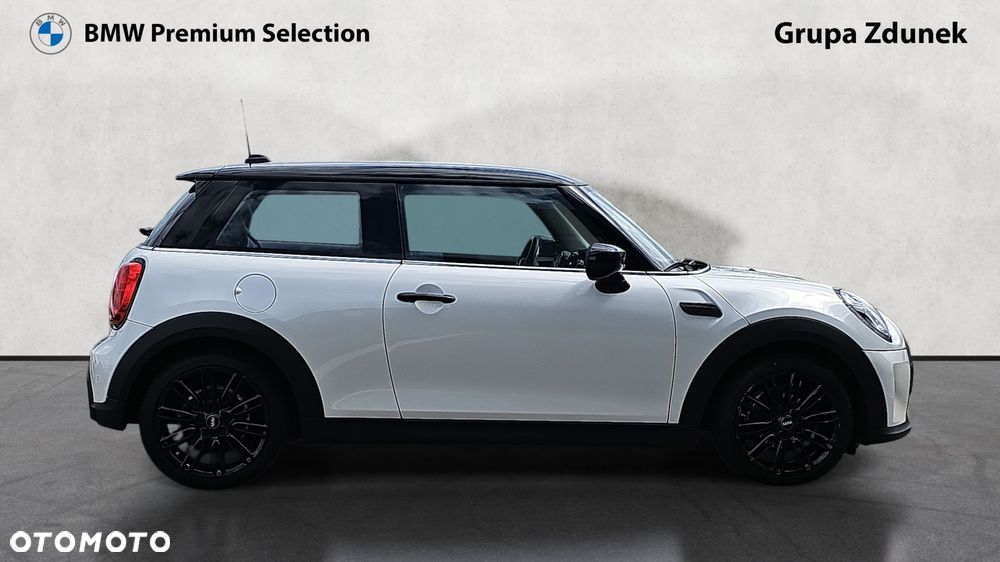 MINI Cooper Standard - 4