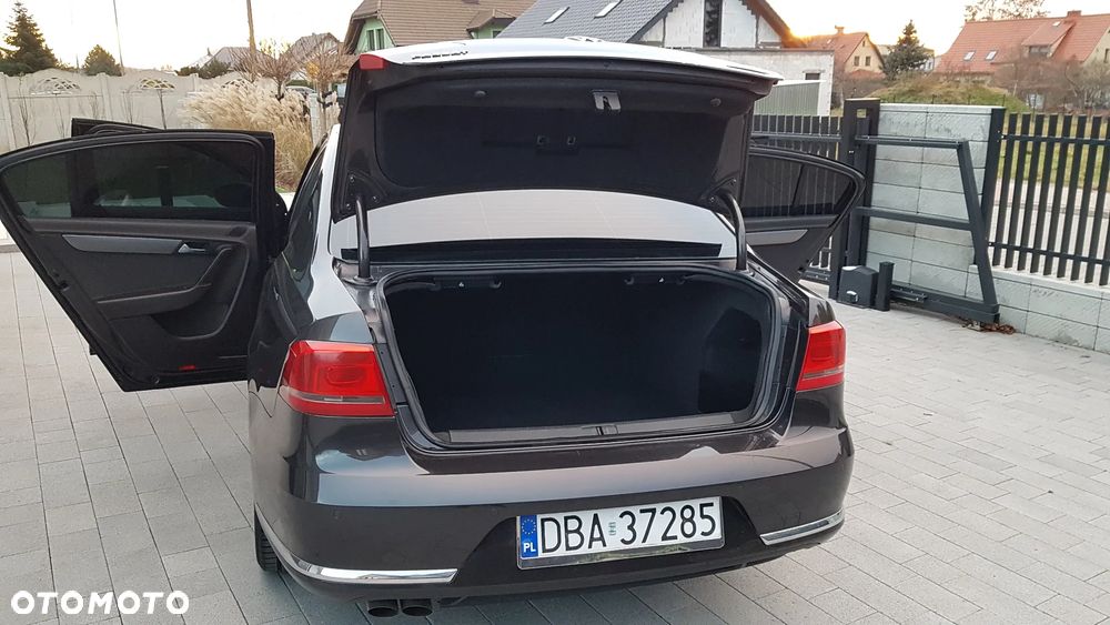 Volkswagen Passat 2.0 TDI DPF Highline - 30