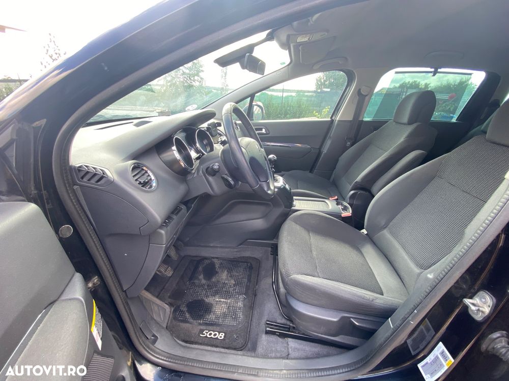 Peugeot 5008 - 5