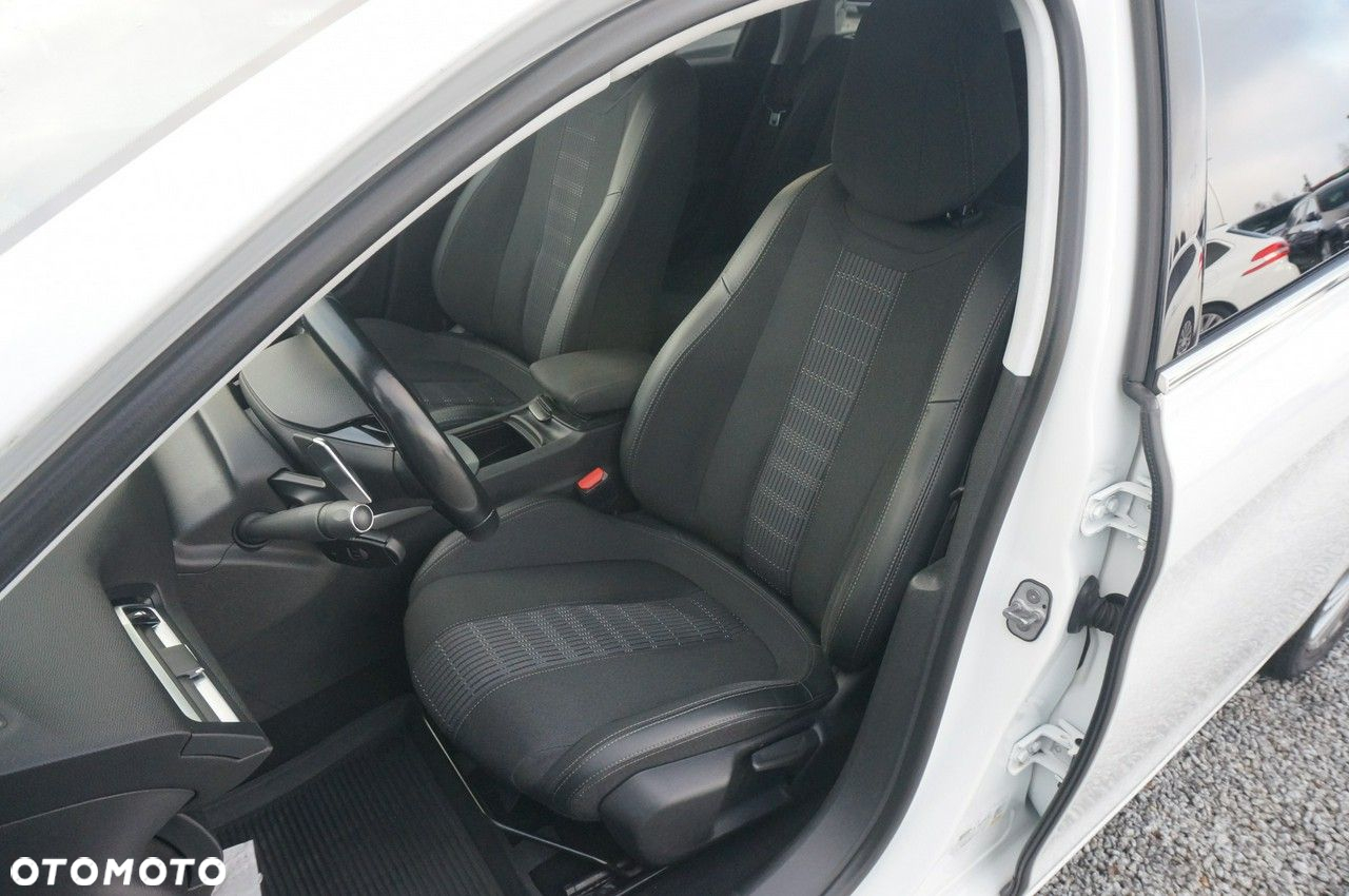 Peugeot 308 1.5 BlueHDi Allure Pack S&S EAT8 - 22