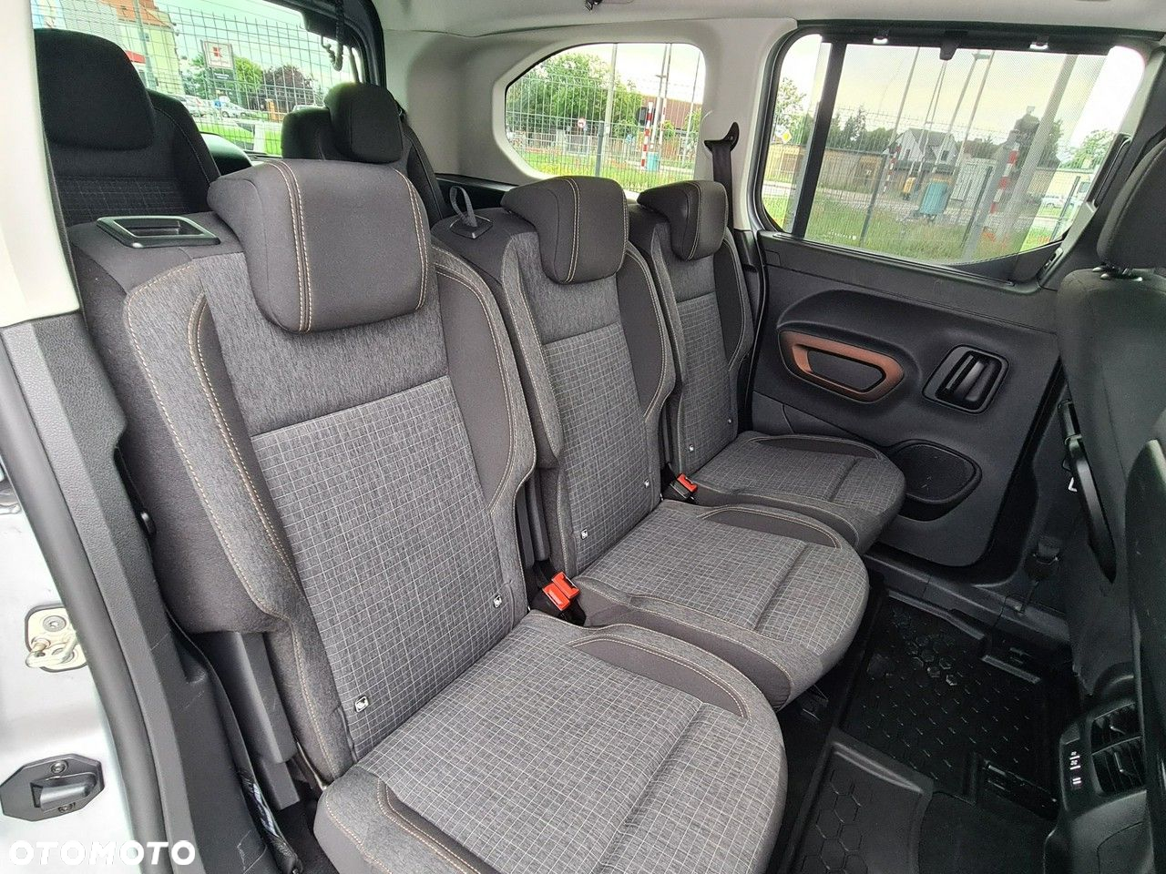 Peugeot Rifter Long 1.5 BlueHDI GT Line S&S - 33