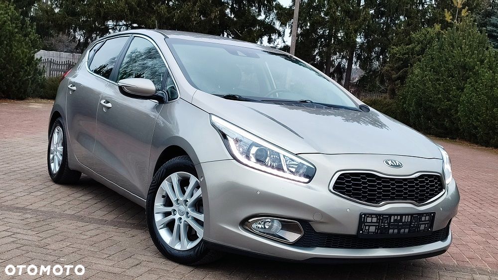 Kia Ceed 1.6 GDI XL - 22