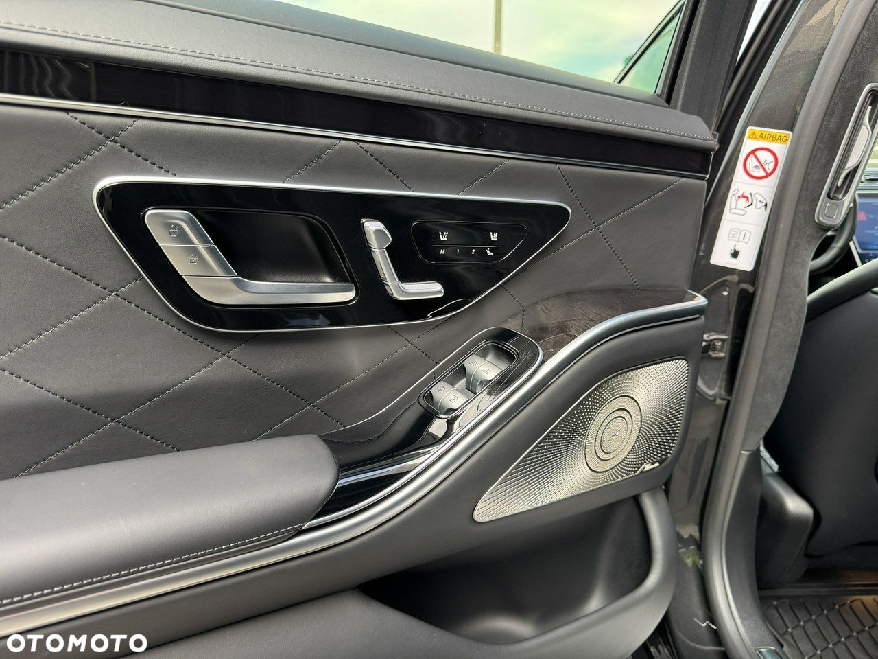 Mercedes-Benz Klasa S 400 d 4-Matic L AMG Line 9G-TRONIC - 27