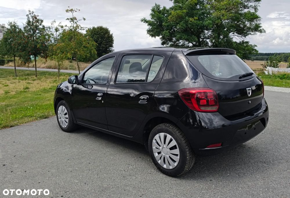 Dacia Sandero 1.2 16V Laureate - 5