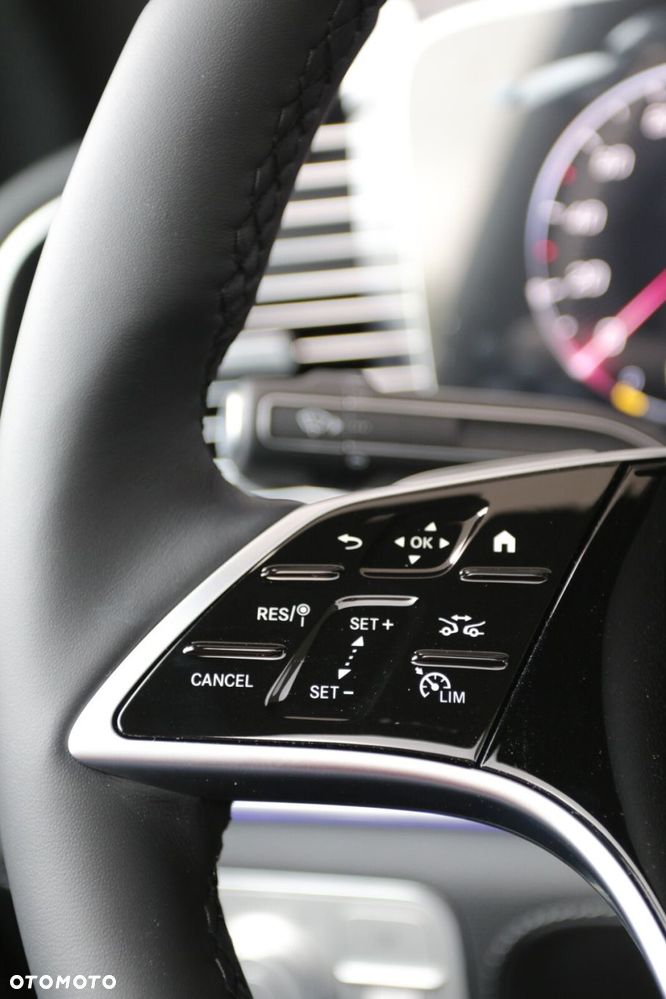 Mercedes-Benz GLE - 37