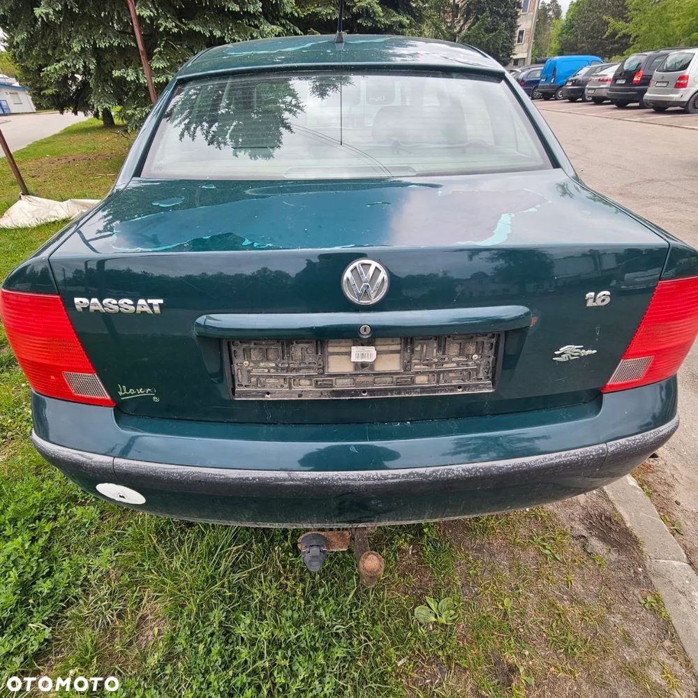 Hak holowniczy / Volkswagen Passat  (1998) sedan - 2